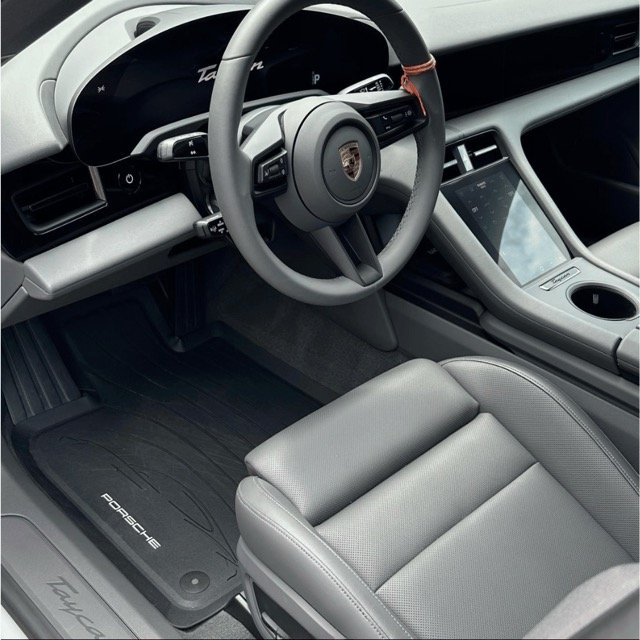 Porsche interior detailing